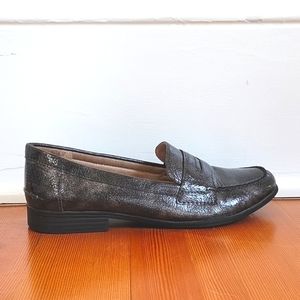 Gun-metal color Lifestride Madison loafers